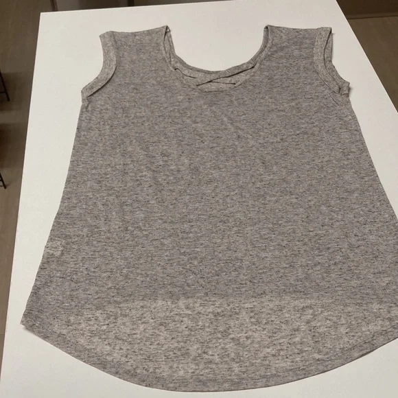 Top - Picture 4 of 6